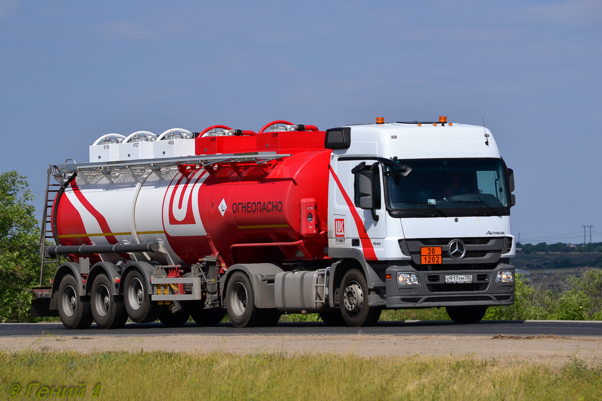 Волгоградская область, № О 917 УМ 750 — Mercedes-Benz Actros '09 1844 [Z9M]