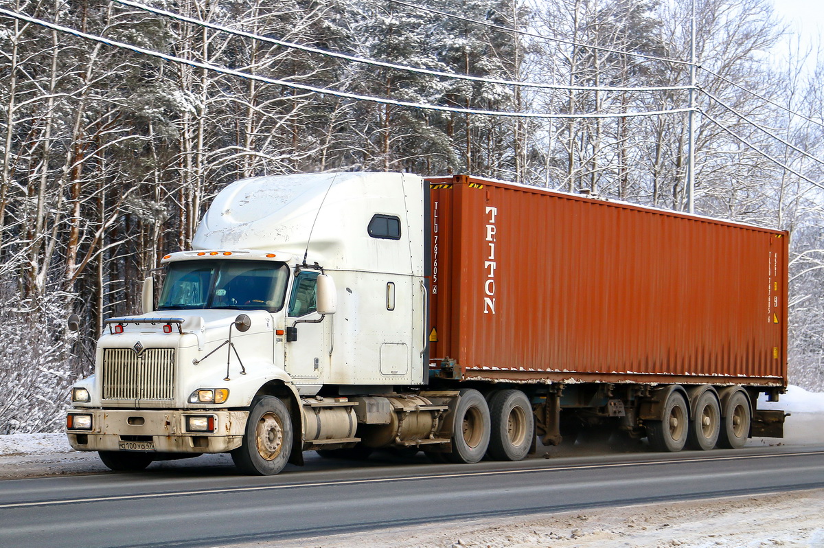 Ленинградская область, № С 100 УО 47 — International 9200