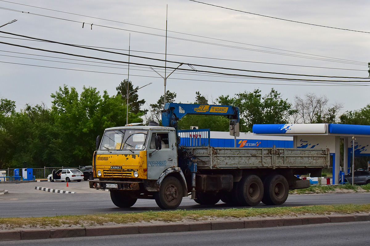 Волгоградская область, № С 085 ЕС 34 — КамАЗ-53202