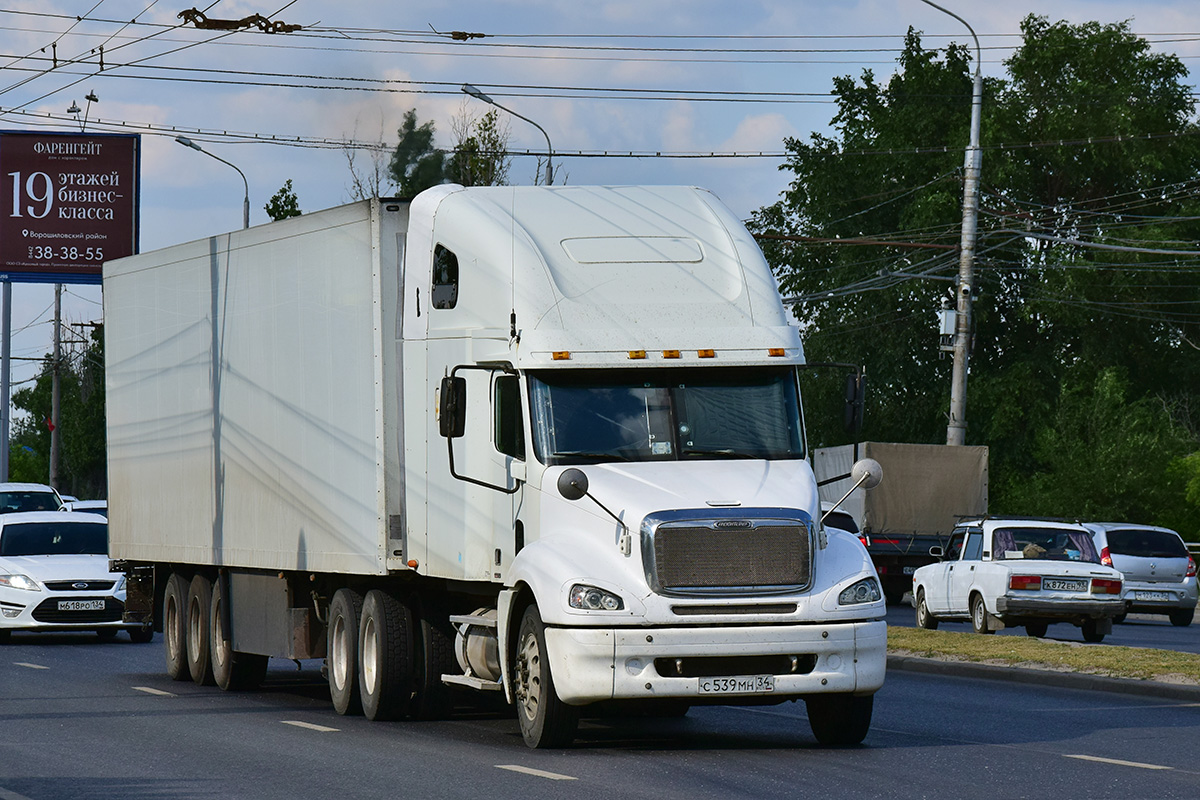 Волгоградская область, № С 539 МН 34 — Freightliner Columbia