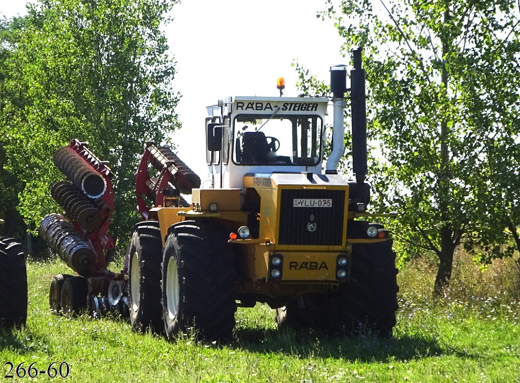 Венгрия, № YLU-075 — Rába-Steiger 250; Прицепы сельскохозяйственные — Бороны дисковые (общая)