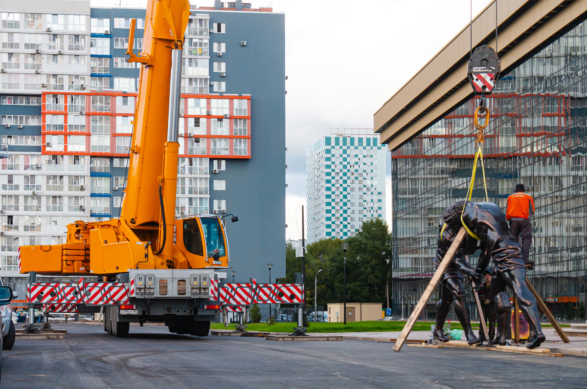 Башкортостан, № В 393 НР 702 — Liebherr (общая модель)