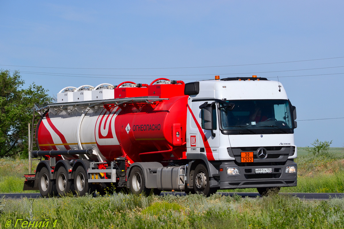 Волгоградская область, № М 991 ТК 750 — Mercedes-Benz Actros '09 1841 [Z9M]