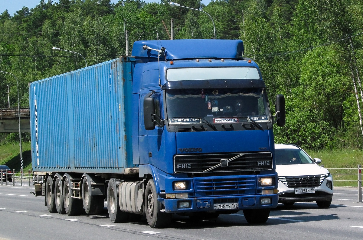 Краснодарский край, № У 705 ТУ 123 — Volvo ('1993) FH12.380