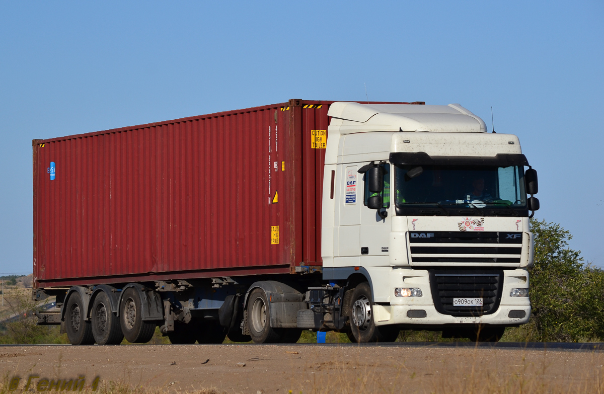 Краснодарский край, № О 909 ОК 123 — DAF XF105 FT