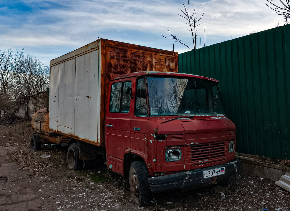 Донецкая область, № Е 307 ММ — Mercedes-Benz T2 ('1967)