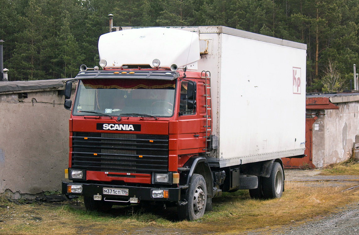 Свердловская область, № М 371 СТ 196 — Scania (II) R142M