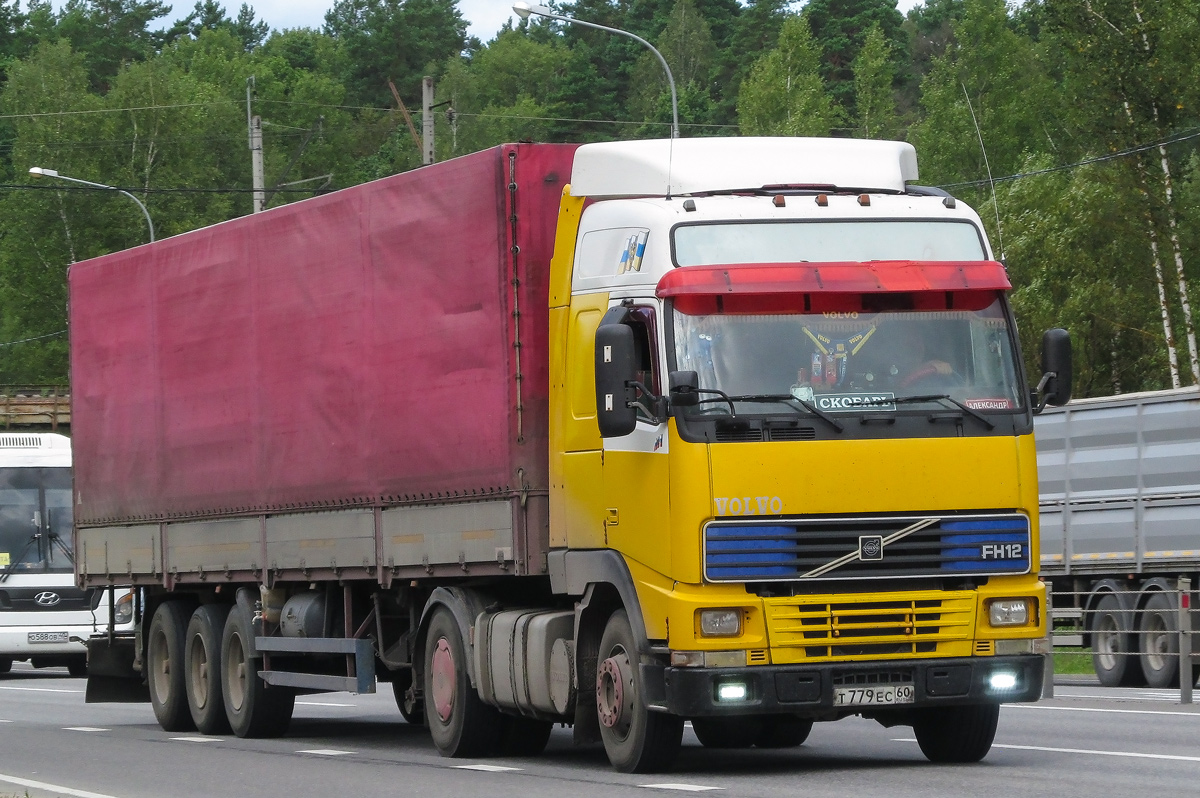 Псковская область, № Т 779 ЕС 60 — Volvo ('1993) FH-Series