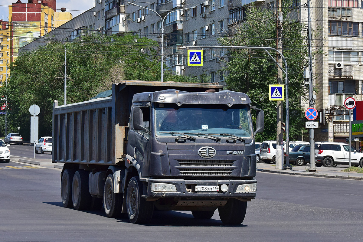 Волгоградская область, № Е 208 ХМ 134 — FAW J5 CA3312