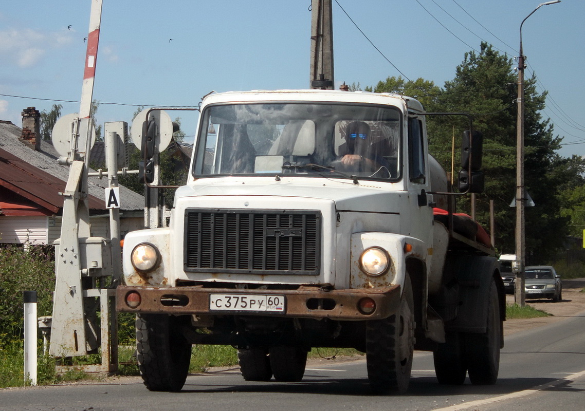 Псковская область, № С 375 РУ 60 — ГАЗ-3309