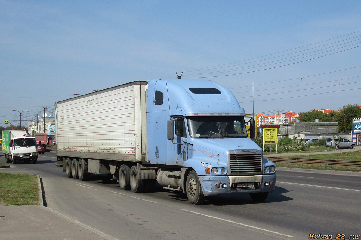 Краснодарский край, № Е 784 СН 123 — Freightliner Century Class