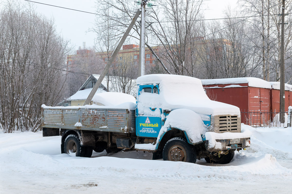 Ярославская область, № В 801 АВ 35 — ЗИЛ-433100