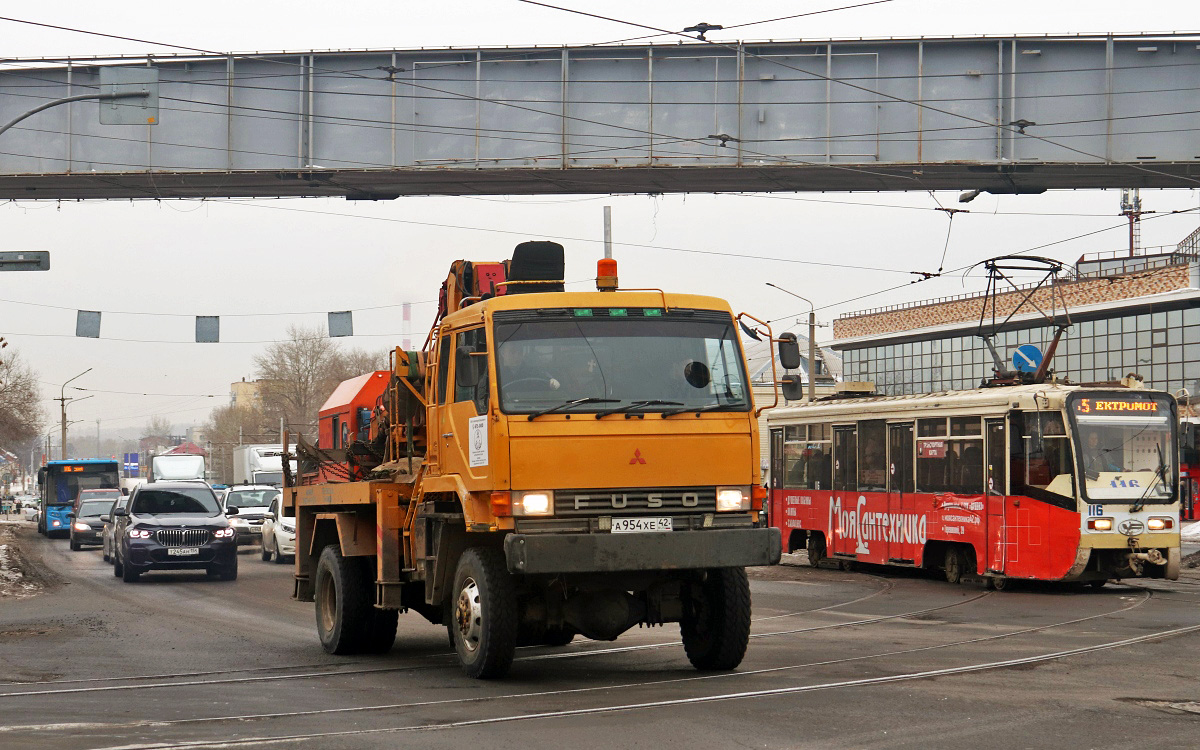 Кемеровская область, № А 954 ХЕ 42 — Mitsubishi Fuso (общая модель)