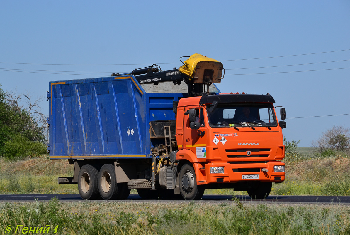 Волгоградская область, № Е 093 МХ 134 — КамАЗ-65115 (общая модель)