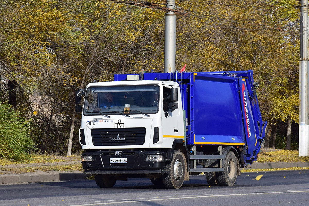 Волгоградская область, № М 054 ОВ 797 — МАЗ-534025