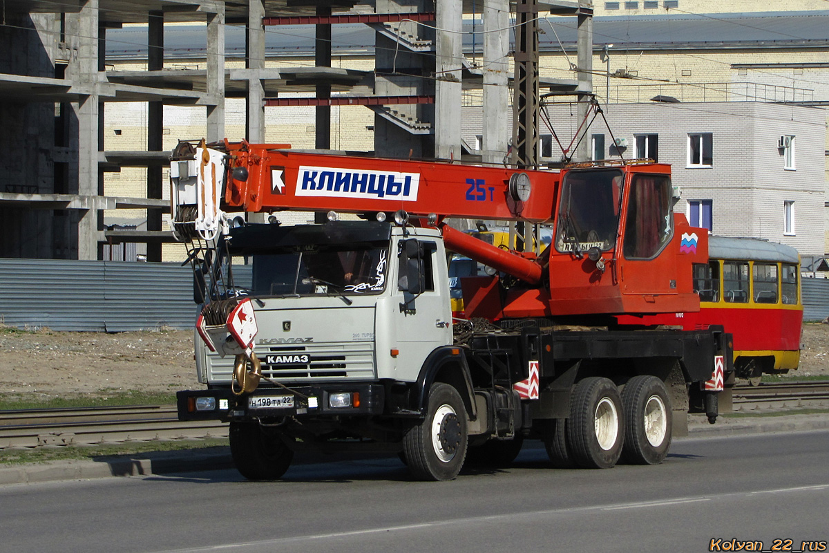 Алтайский край, № Н 198 ТА 22 — КамАЗ-53215-15 [53215R]