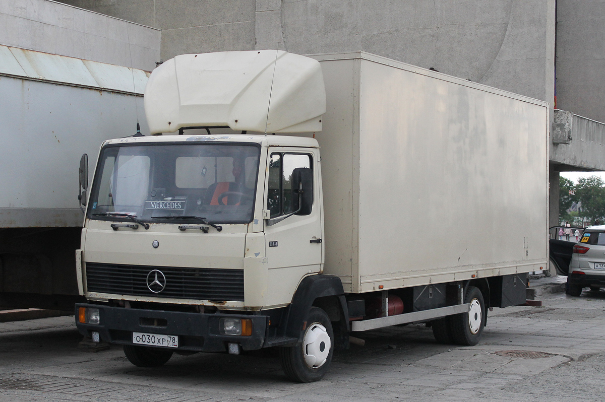 Санкт-Петербург, № О 030 ХР 78 — Mercedes-Benz LK 814