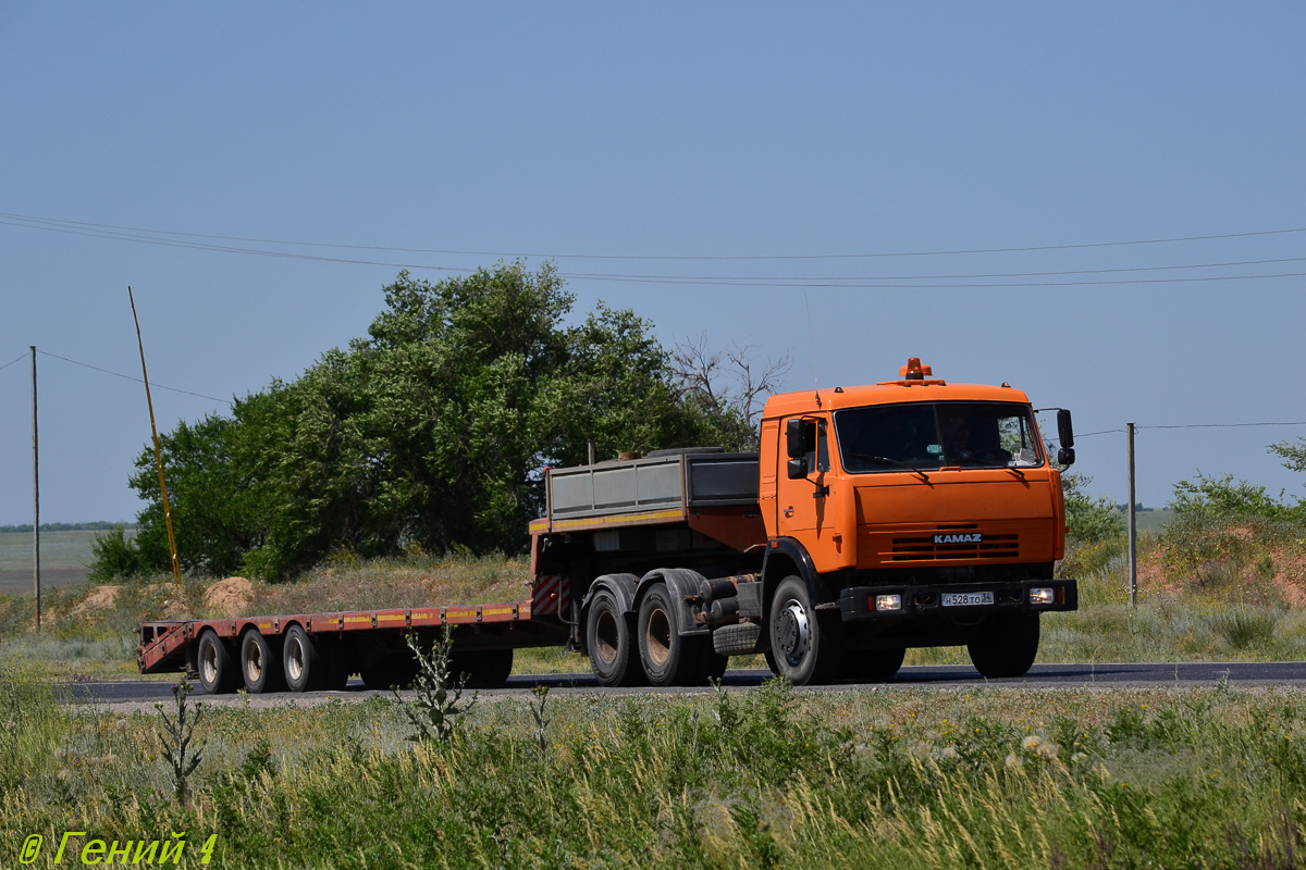 Волгоградская область, № Н 528 ТО 34 — КамАЗ-54115-15 [54115R]