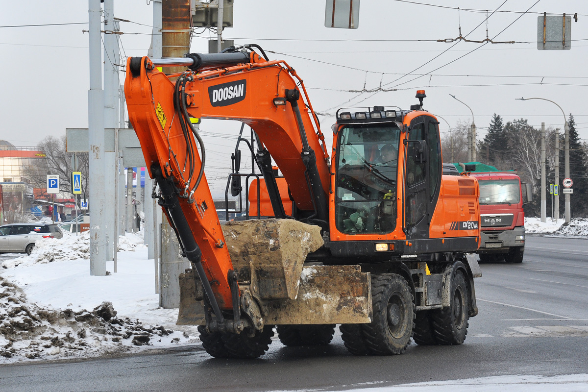 Омская область, № 0661 МХ 55 — Doosan DX210W