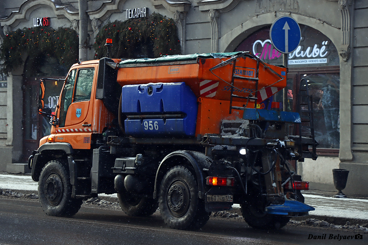 Санкт-Петербург, № 956 — Mercedes-Benz Unimog U400