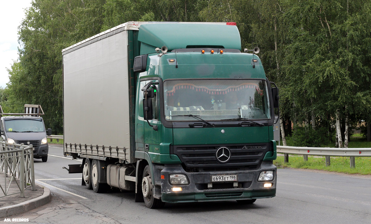 Санкт-Петербург, № Е 693 ЕТ 198 — Mercedes-Benz Actros ('2003) 2541