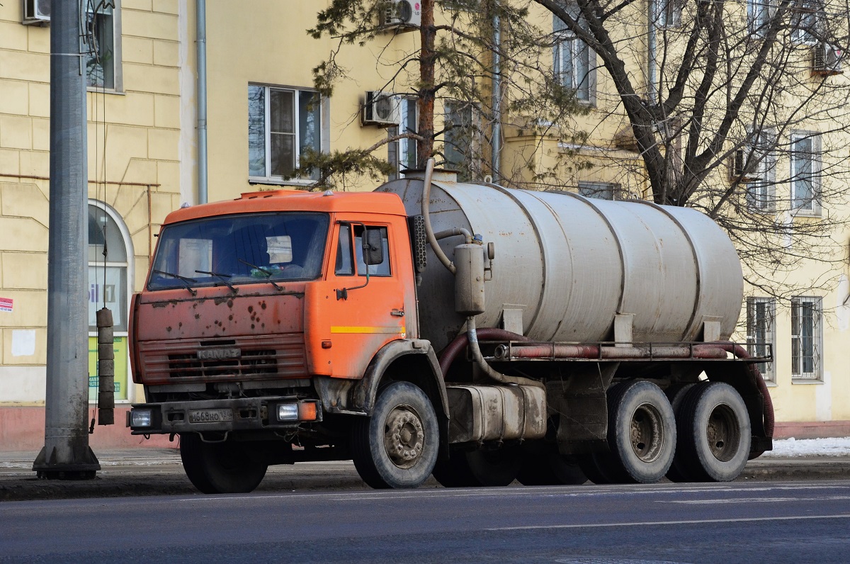 Волгоградская область, № М 668 НО 134 — КамАЗ-65115-62