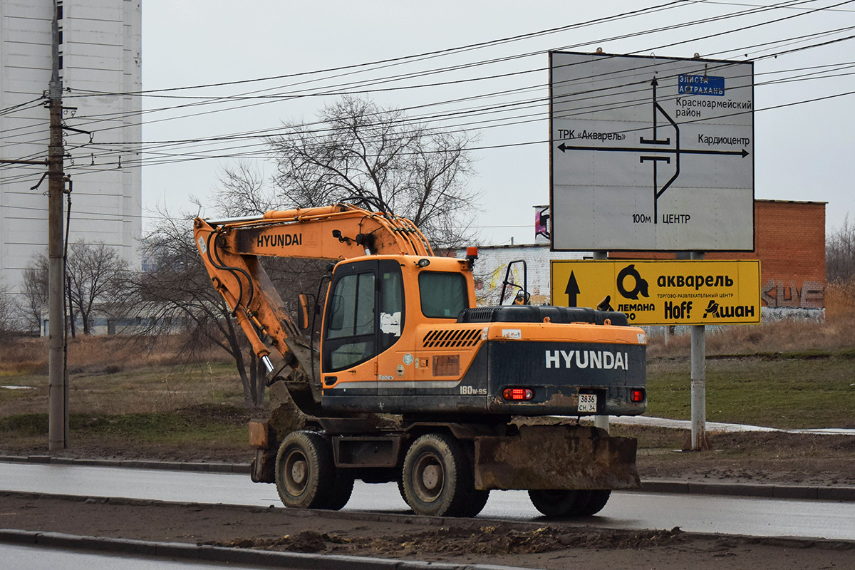 Волгоградская область, № 3836 СН 34 — Hyundai R180W