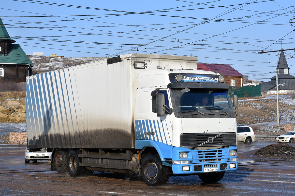 Бурятия, № О 560 НМ 03 — Volvo ('1993) FH12.420