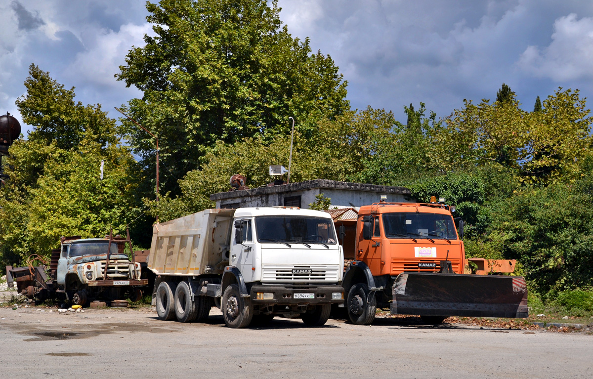 Абхазия, № М 694 КК — КамАЗ (общая модель)