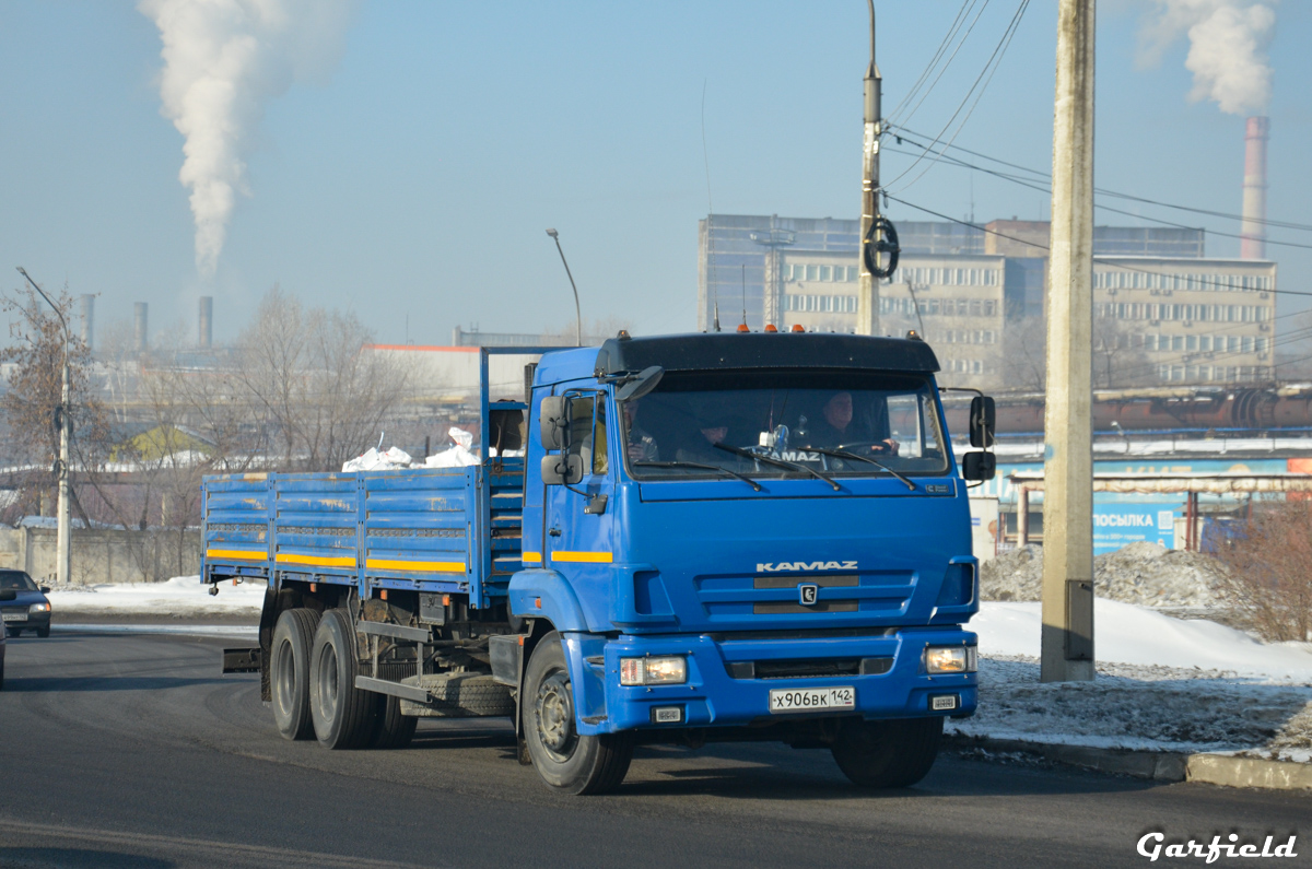 Кемеровская область, № Х 906 ВК 142 — КамАЗ-65117 [X8V]