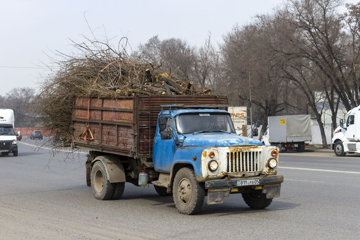 Алматинская область, № 811 LFB 05 — ГАЗ-53-14, ГАЗ-53-14-01