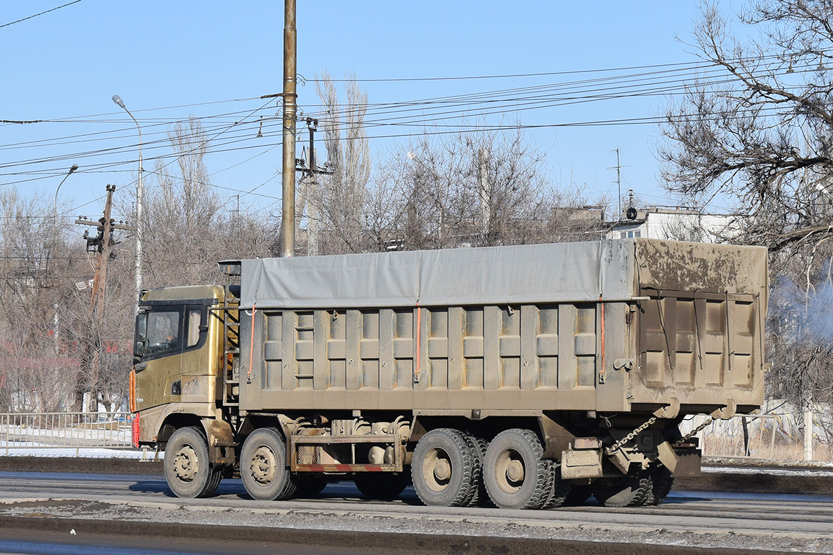 Краснодарский край, № С 040 СА 193 — Shaanxi Shacman X3000 SX3318