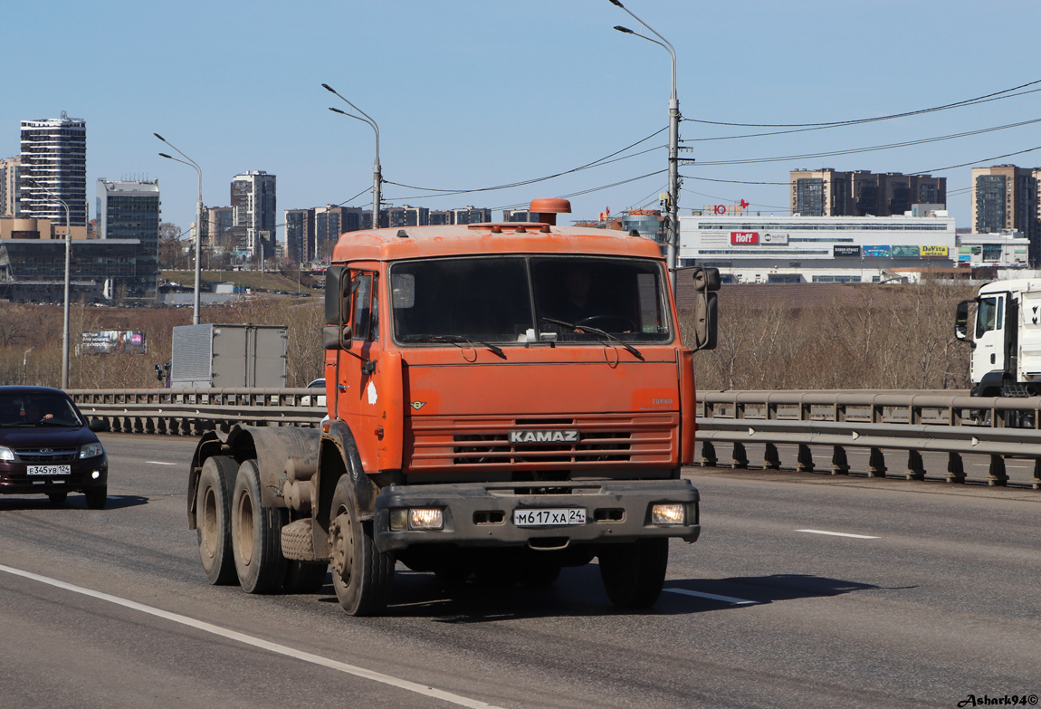 Красноярский край, № М 617 ХА 24 — КамАЗ-54115-15 [54115R]