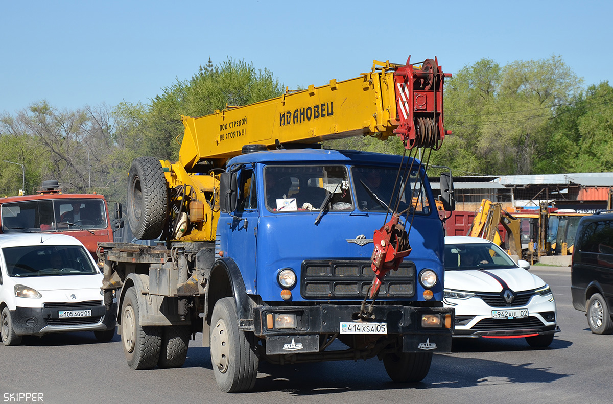 Алматинская область, № 414 XSA 05 — МАЗ-5334