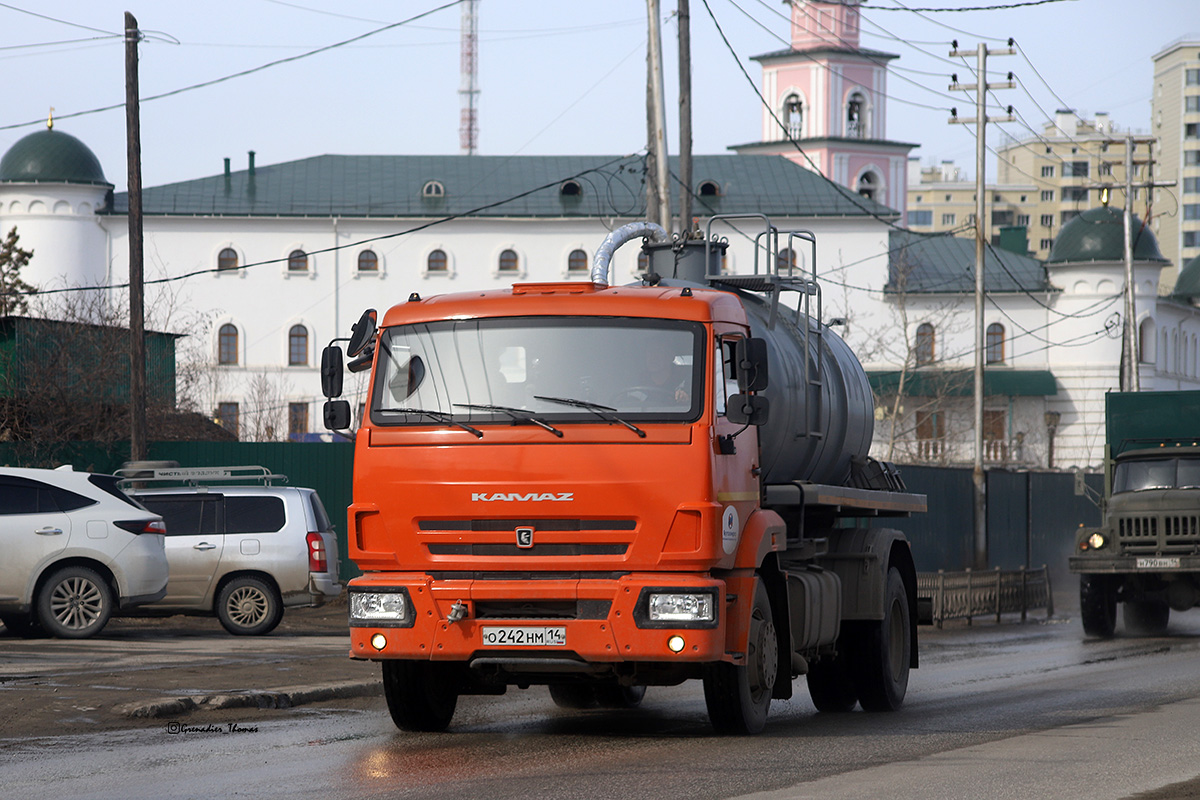 Саха (Якутия), № О 242 НМ 14 — КамАЗ-43253-G5(69) Саха (Якутия), № О 242 НМ 14 — КамАЗ-43253-G5(69)