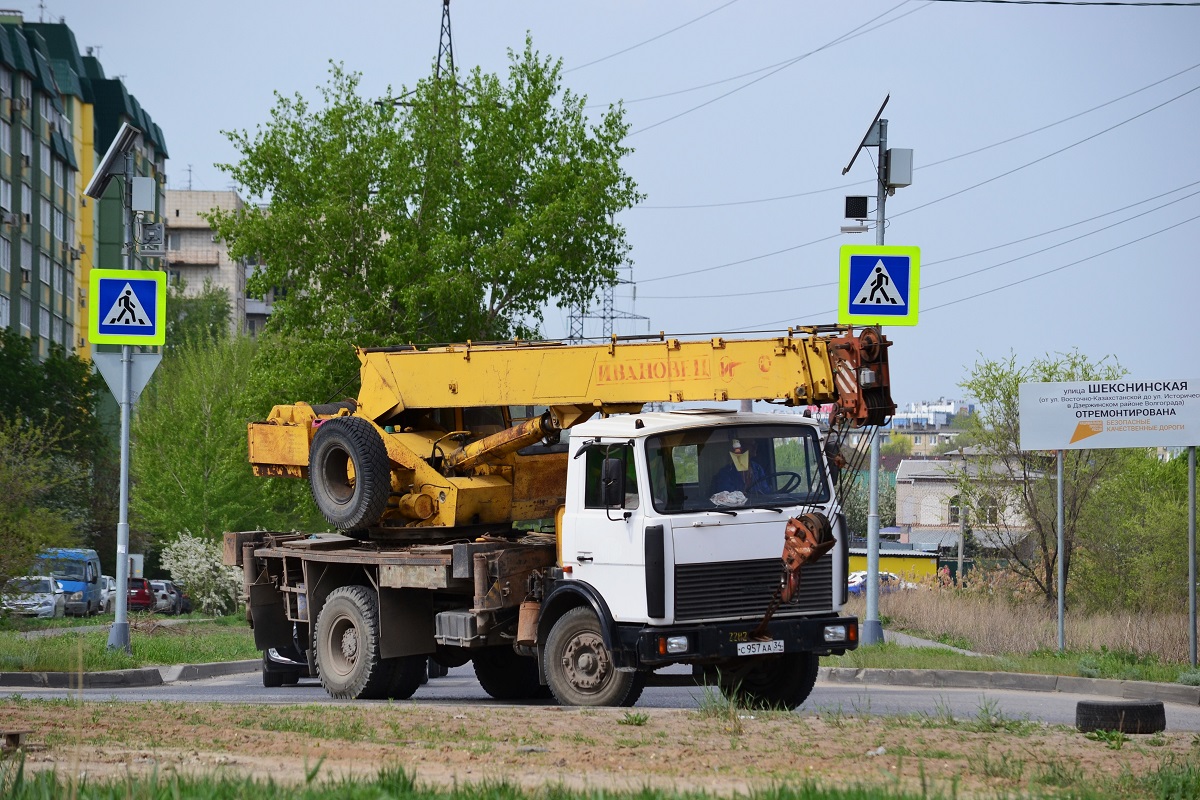 Волгоградская область, № С 957 АА 34 — МАЗ-533702 Волгоградская область, № С 957 АА 34 — МАЗ-533702