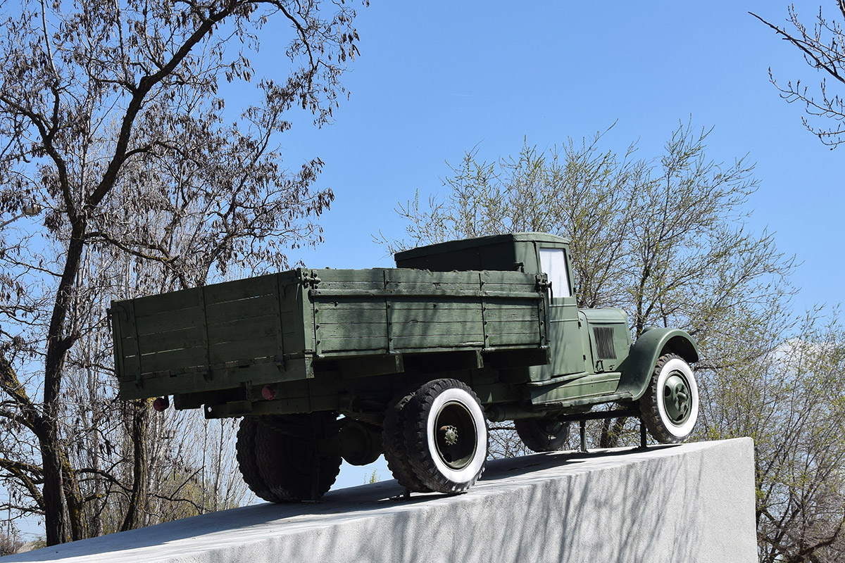 Волгоградская область, № (34) Б/Н 0064 — ЗИС-5; Волгоградская область — Автомобили на постаментах; Техника на постаментах, памятники (Волгоградская область) Волгоградская область, № (34) Б/Н 0064 — ЗИС-5; Волгоградская область — Автомобили на постаментах; Техника на постаментах, памятники (Волгоградская область)