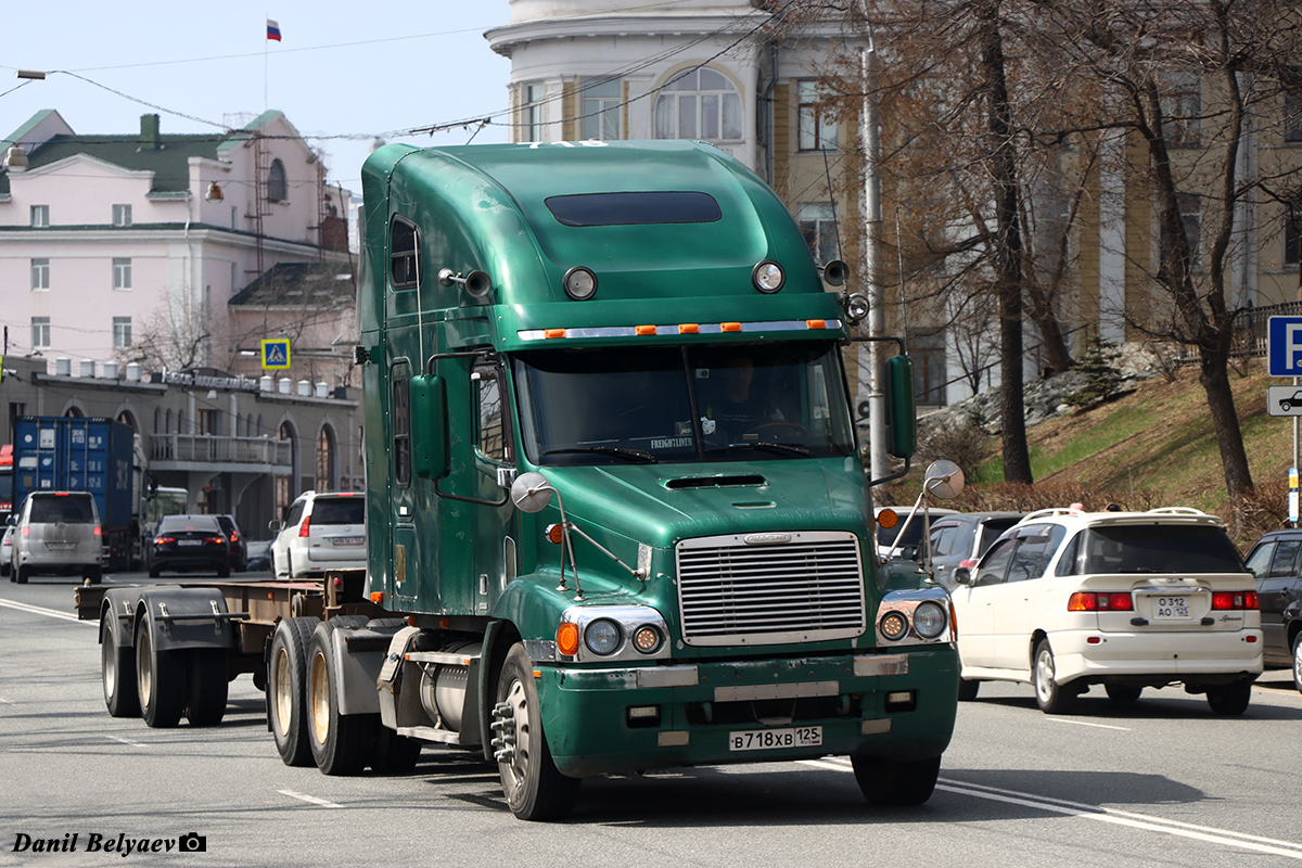 Приморский край, № В 718 ХВ 125 — Freightliner Century Class Приморский край, № В 718 ХВ 125 — Freightliner Century Class