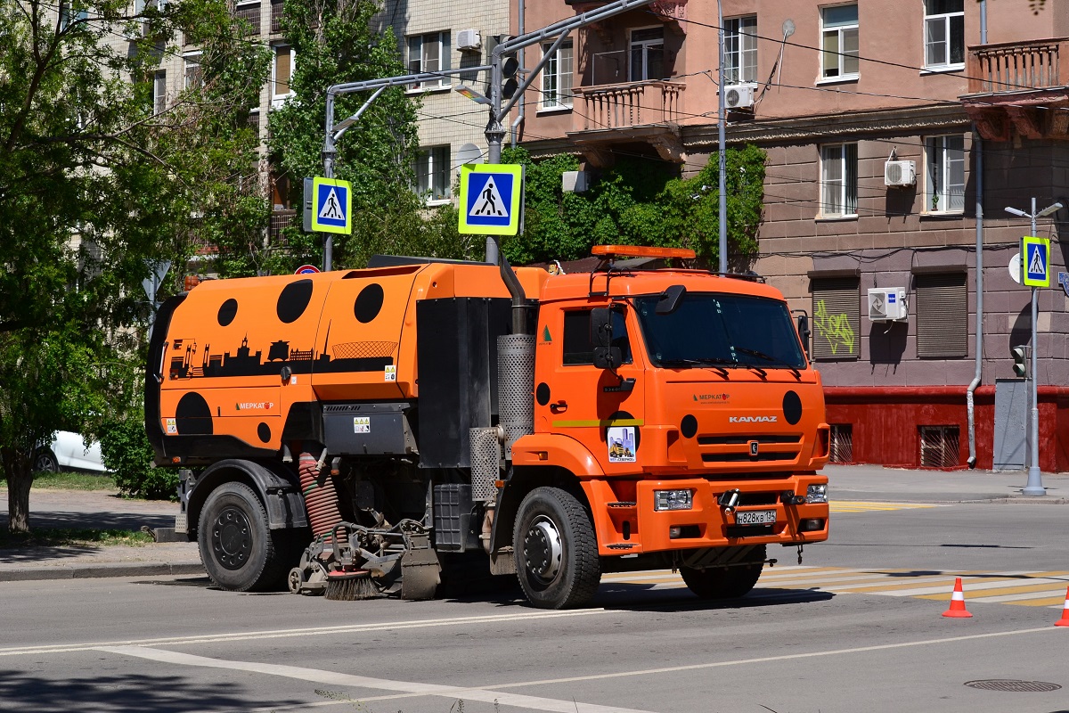 Волгоградская область, № Н 828 КВ 134 — КамАЗ-53605-50