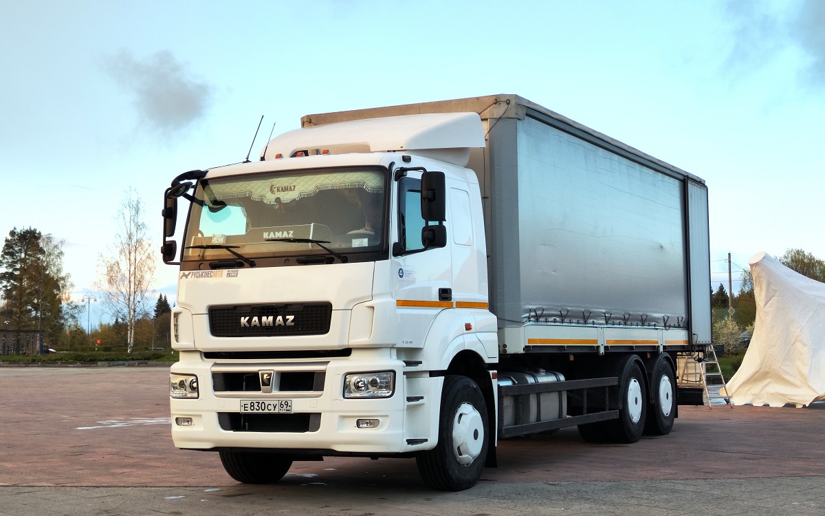 Тверская область, № Е 830 СУ 69 — КамАЗ-65207-S5(87)