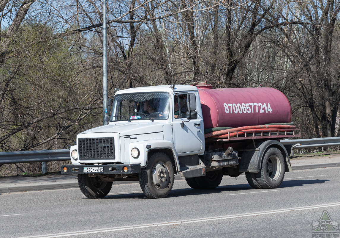 Туркестанская область, № 370 AXW 13 — ГАЗ-3309