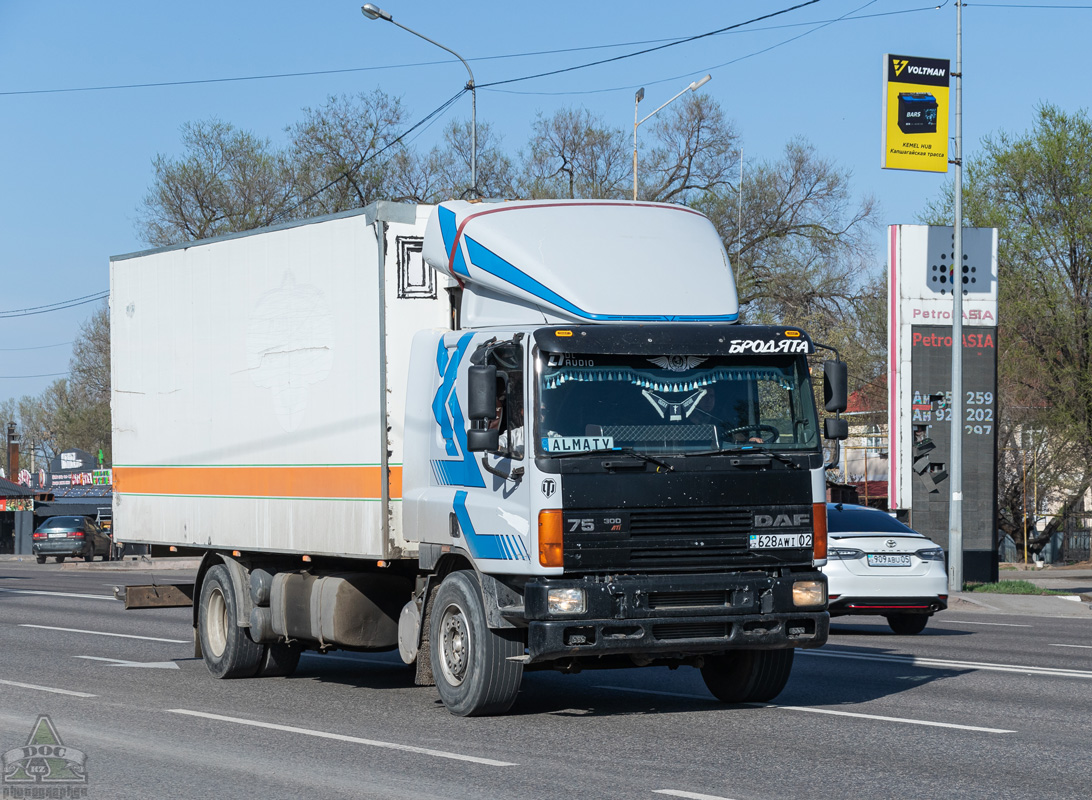 Алматы, № 628 AWI 02 — DAF 75 (CF) FA