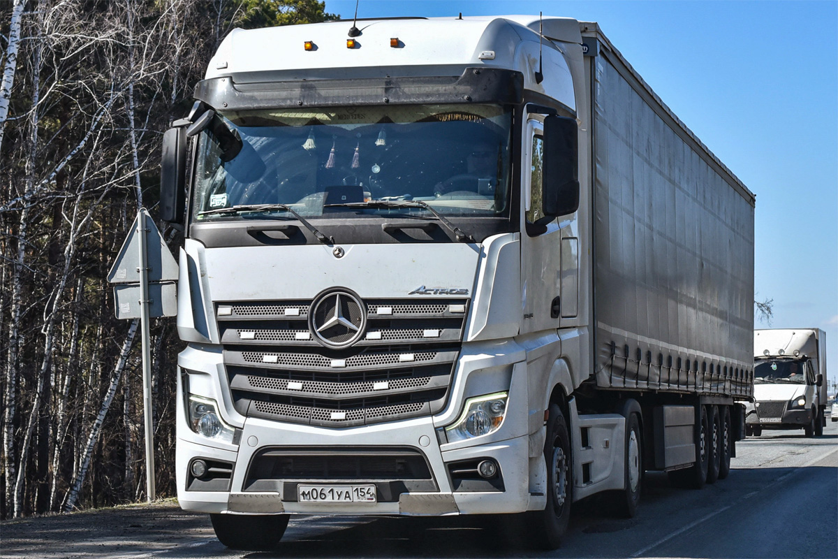 Новосибирская область, № М 061 УА 154 — Mercedes-Benz Actros '18 1845 [Z9M]
