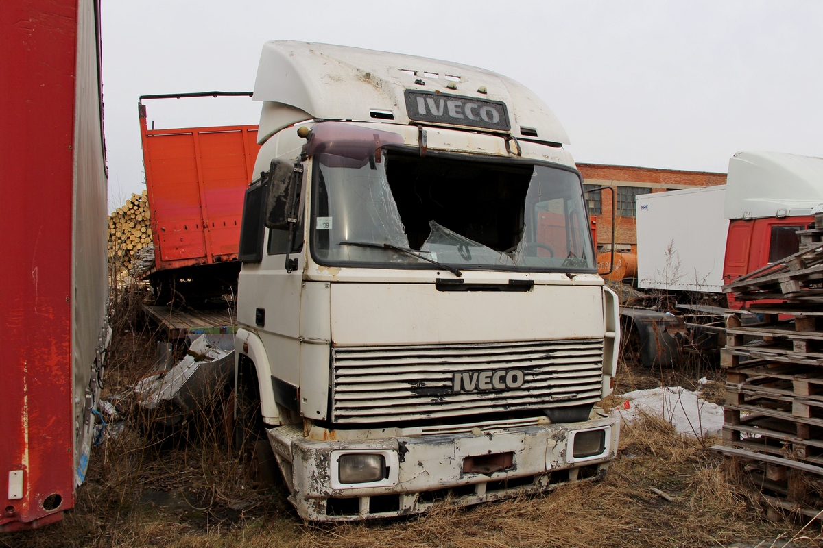 Томская область, № Е 011 ВН 70 — IVECO TurboTech; Томская область — Автомобили без номеров Томская область, № Е 011 ВН 70 — IVECO TurboTech; Томская область — Автомобили без номеров