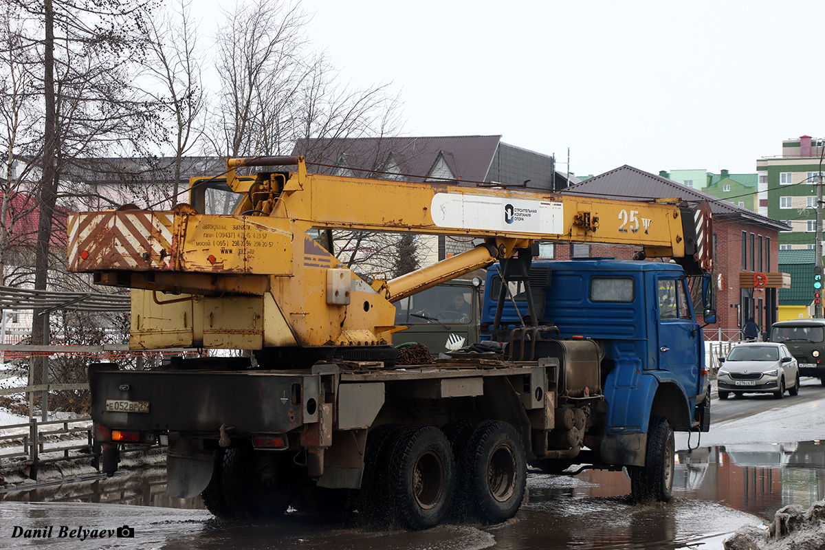 Архангельская область, № Е 052 ВР 29 — КамАЗ-53228-15 [53228R]