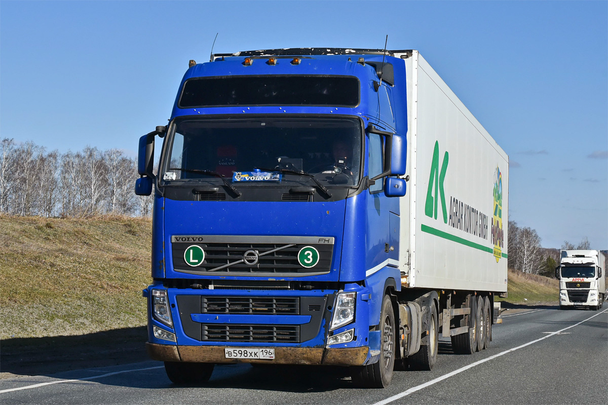 Свердловская область, № В 598 ХК 196 — Volvo ('2008) FH.400 [X9P]