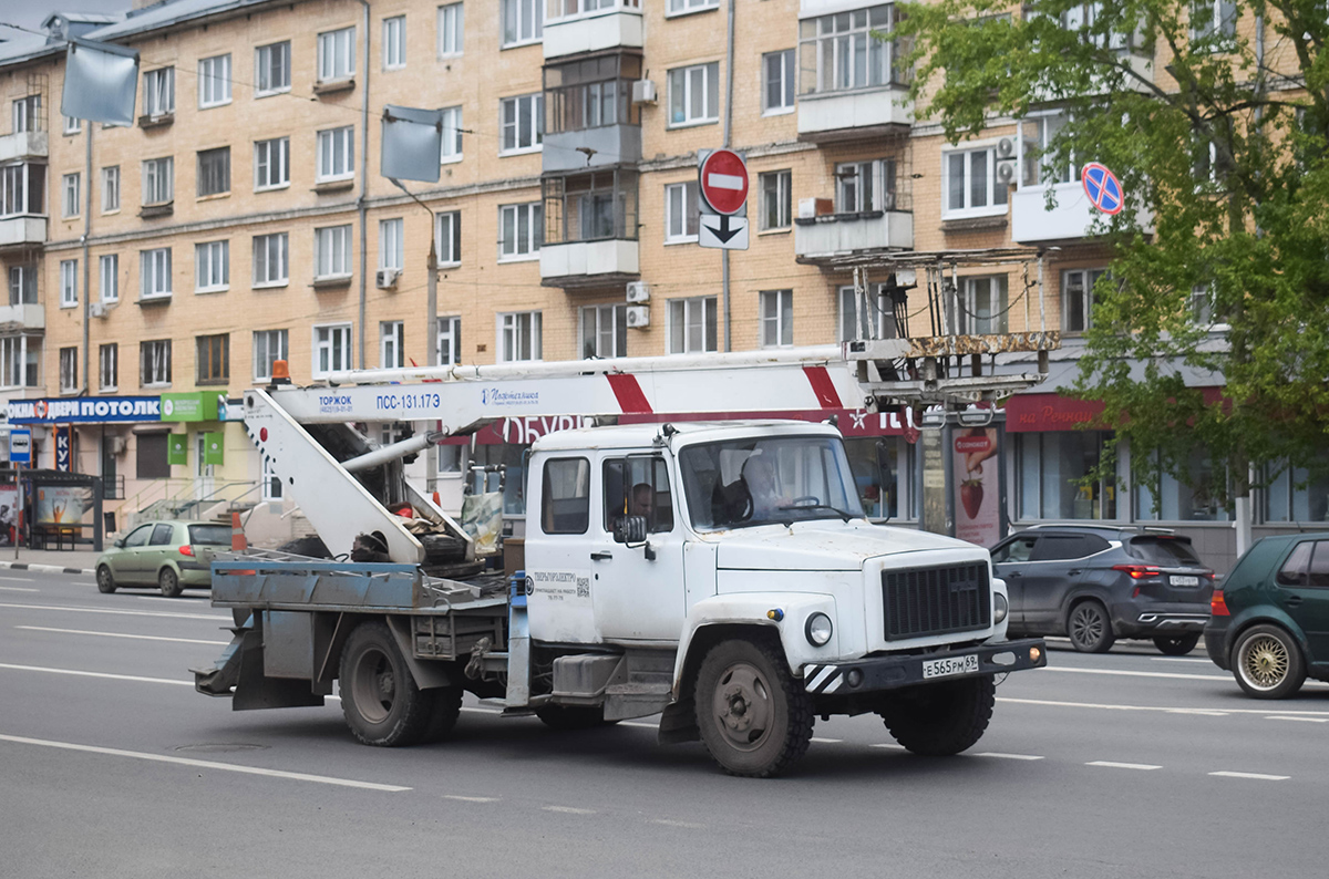 Тверская область, № Е 565 РМ 69 — ГАЗ-3309 Тверская область, № Е 565 РМ 69 — ГАЗ-3309