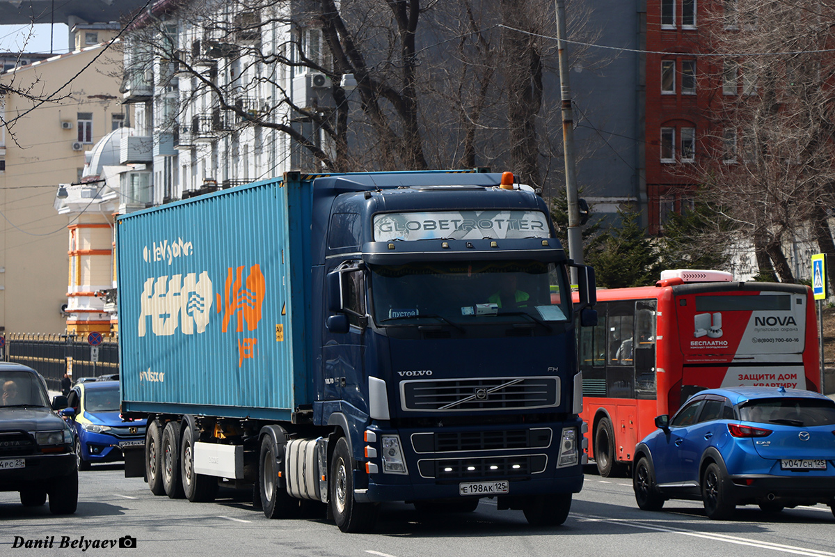 Приморский край, № Е 198 АК 125 — Volvo ('2002) FH12.520 Приморский край, № Е 198 АК 125 — Volvo ('2002) FH12.520