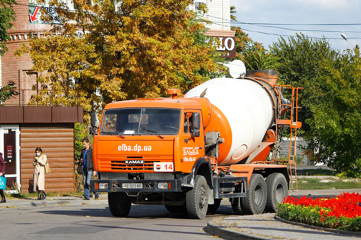 Днепропетровская область, № 14 — КамАЗ-53229-15 [53229R]