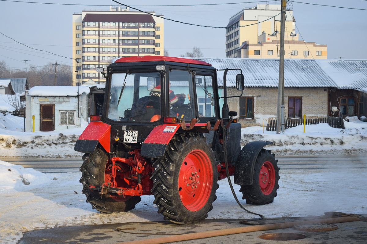 Алтайский край, № 3237 АХ 22 — Беларус-82.1